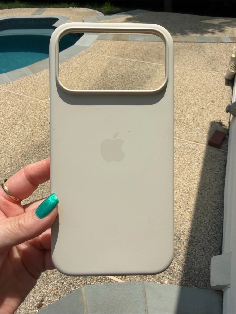 Apple Silicone iPhone Case - Sand/Beige